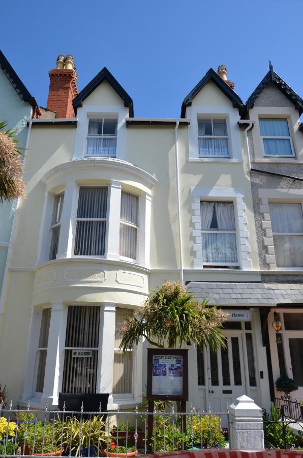 Audley Guest House Llandudno Extérieur photo